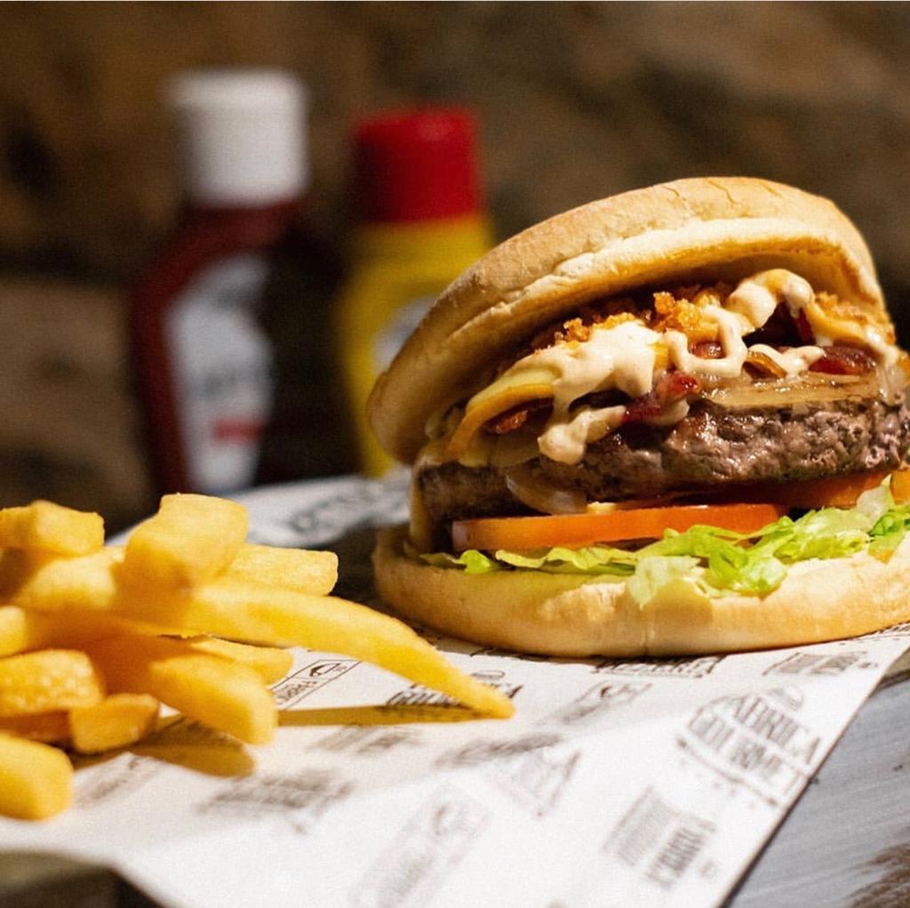 Fábrica Gourmet Hamburgueria tem o melhor hambúrguer de